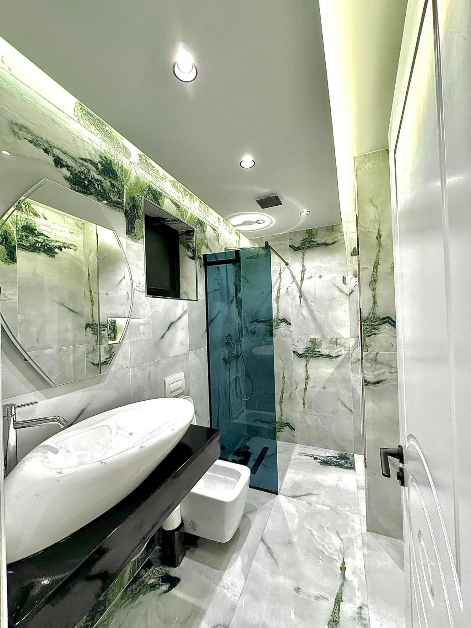 Boutique Hotel Empire Of Martin จีโรคาสเตอร์ ภายนอก รูปภาพ