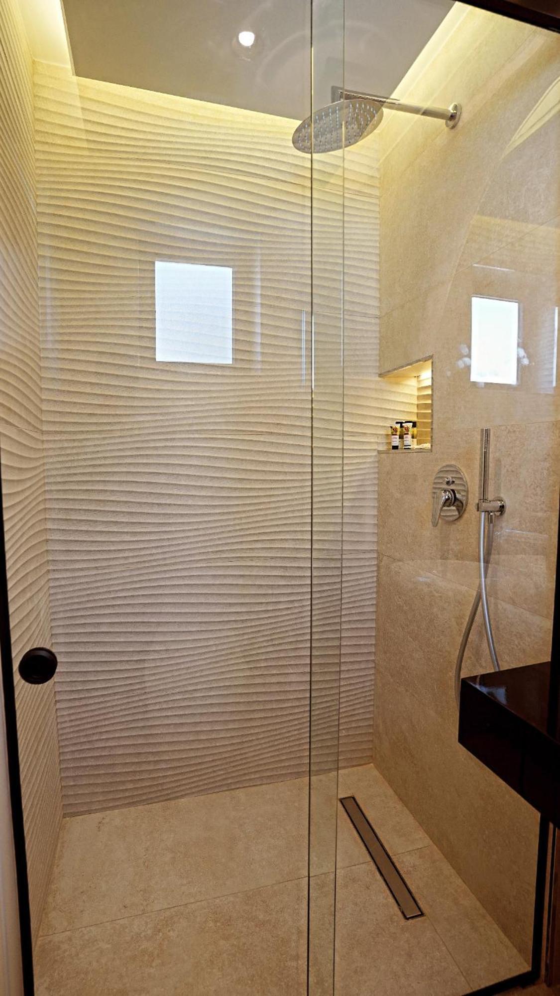 Boutique Hotel Empire Of Martin จีโรคาสเตอร์ ภายนอก รูปภาพ