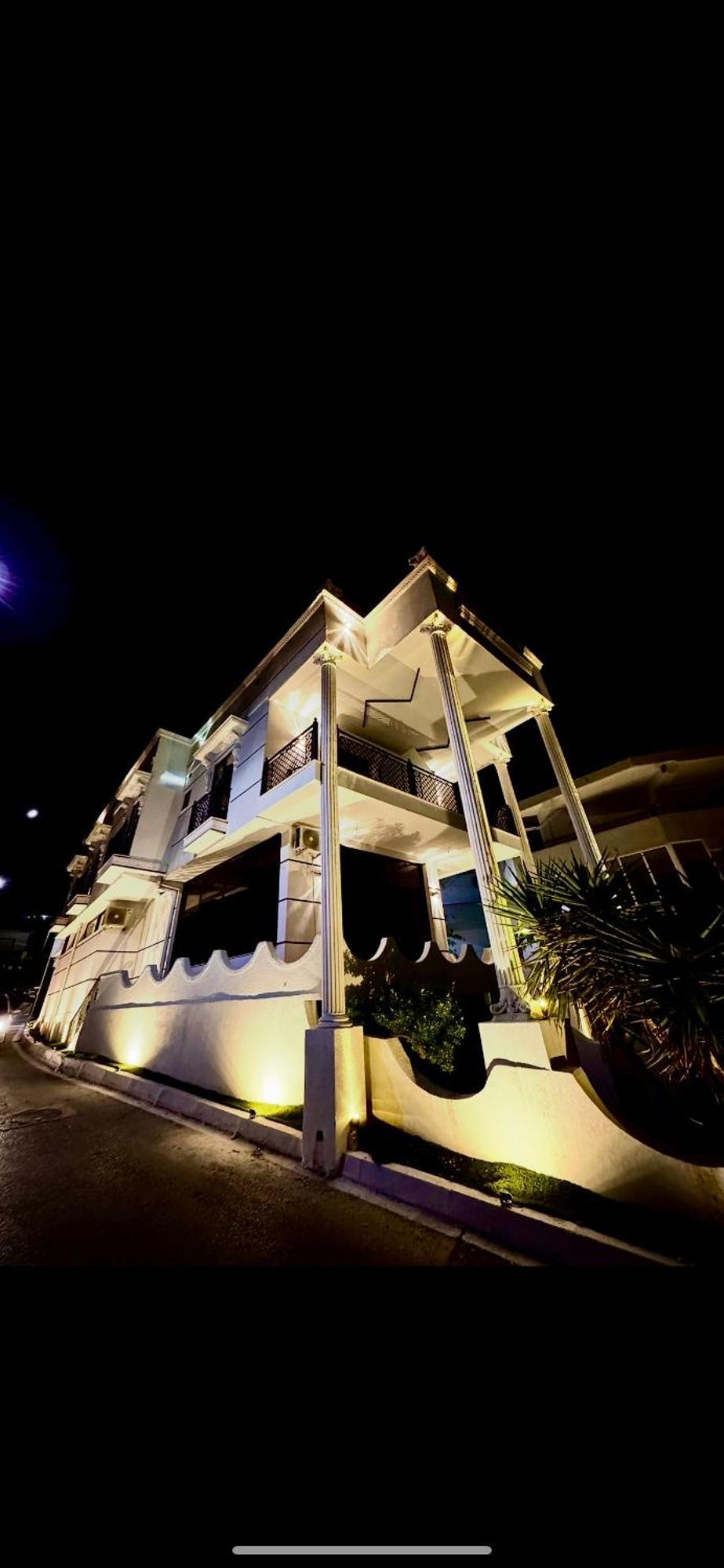 Boutique Hotel Empire Of Martin จีโรคาสเตอร์ ภายนอก รูปภาพ